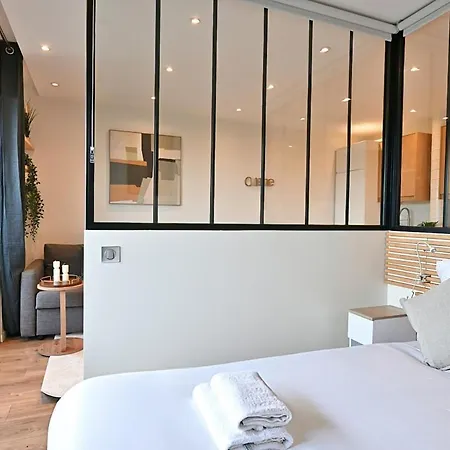 Neuilly-sur-seine- Ii Apartment *