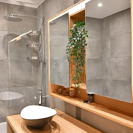 Apartment Neuilly-sur-seine- Ii