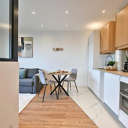 Neuilly-sur-seine- Ii Apartment Neuilly-sur-Seine