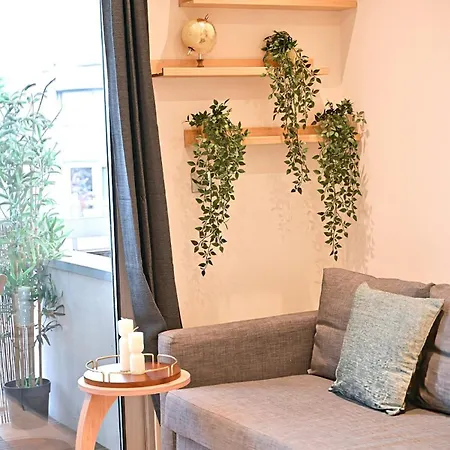 Neuilly-sur-seine- Ii Apartment